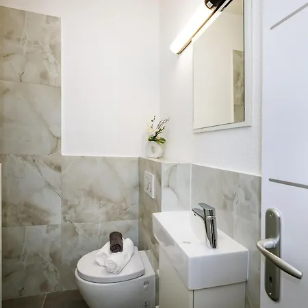 Lovely In Skabrnja * Skabrnje