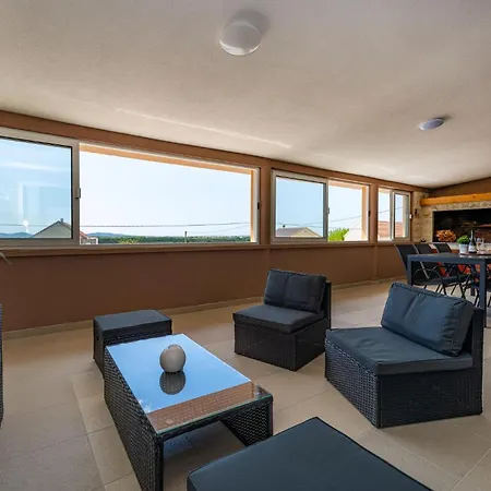 Lovely In Skabrnja *